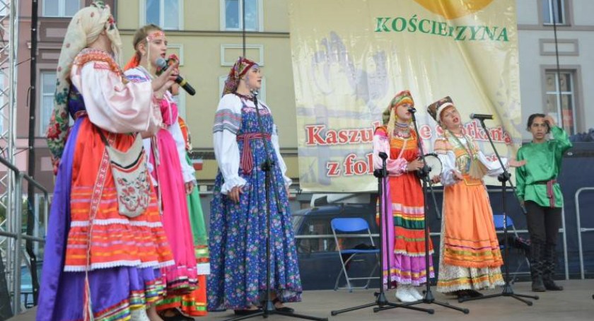 IX Międzynarodowy Festiwal Folkloru - muzyczna uczta na kaszubskich scenach