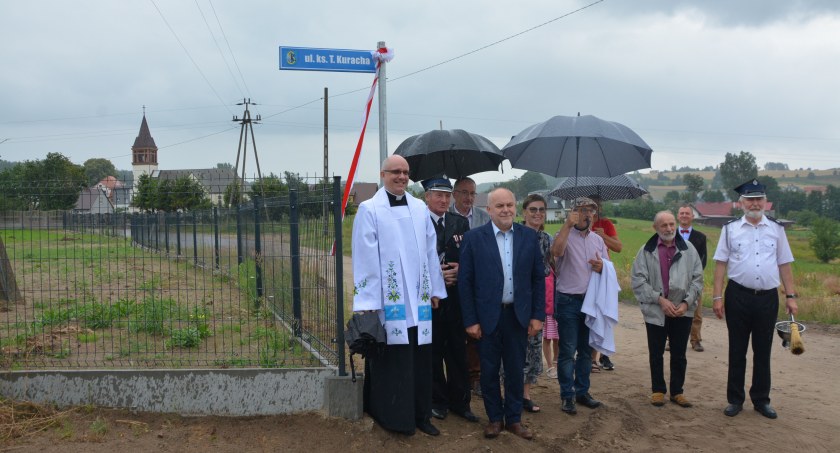 Kamienica Królewska upamiętniła śp. ks. Tadeusza Kuracha - swojego pierwszego proboszcza 