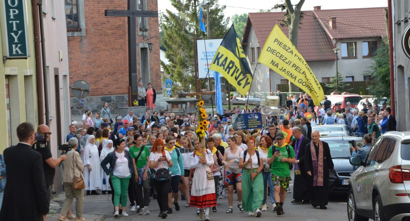 Z Kościerzyny na Jasną Górę wyruszyła 32. Kaszubska Piesza Pielgrzymka Diecezji Pelplińskiej