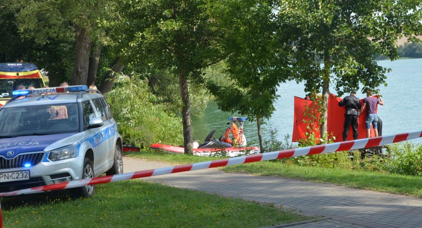 Chmielno. W jeziorze Białym tonął 18-latek