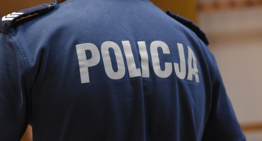 Oferował policjantom 6.000 złotych - grozi mu nawet 10 lat więzienia