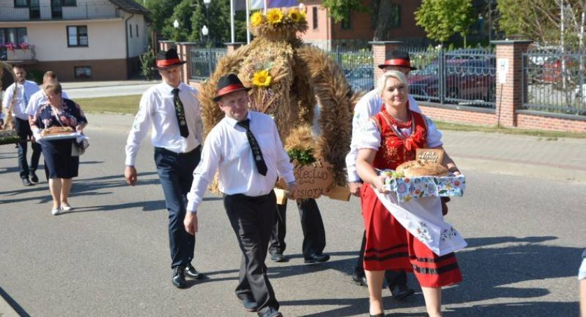 Dożynki gminne w Sulęczynie