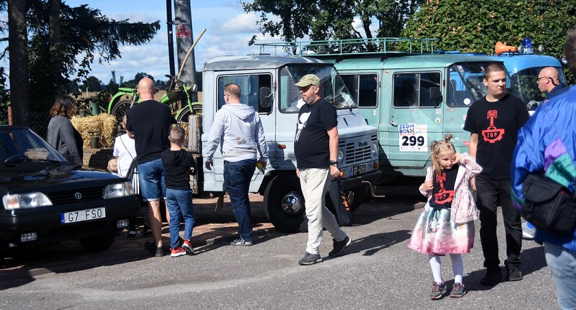W Przodkowie trwa Festiwal Pojazdów Nieznanych, Nieudanych i Zapomnianych