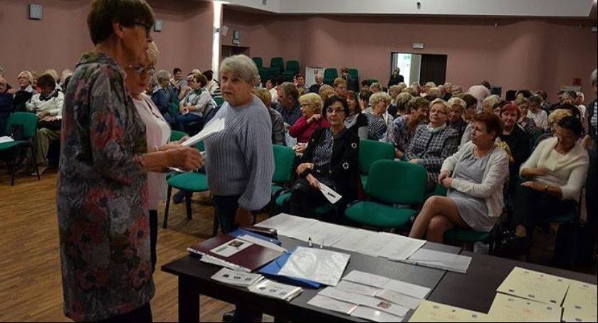 Trwa rekrutacja do Uniwersytetu III Wieku - ostatni dzwonek, by się zapisać!