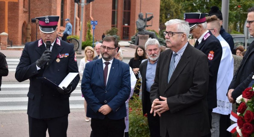 W Sierakowicach odsłonięto pomnik ku pamięci szwadronu Zdzisława Badochy „Żelaznego” 5. Wileńskiej Brygady Armii Krajowej