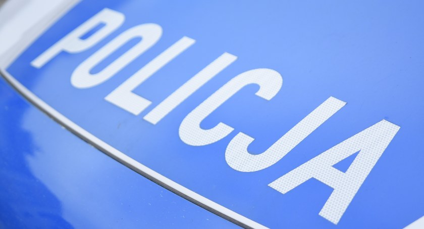 Chciała sprzedać bluzkę - straciła 2.800 złotych