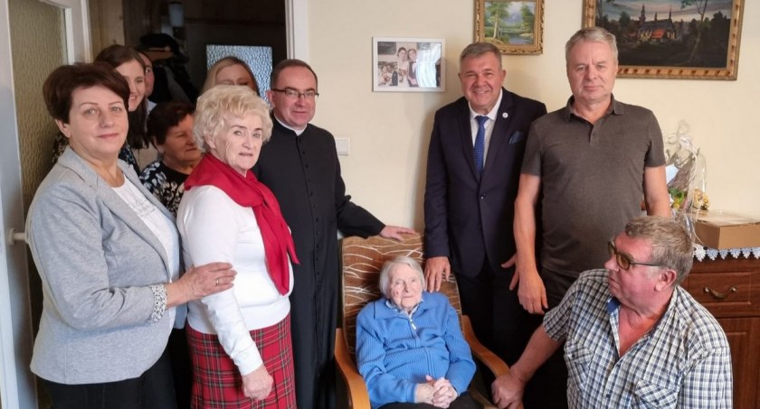 Anna Malinowska z Grzybna świętowała 100. urodziny