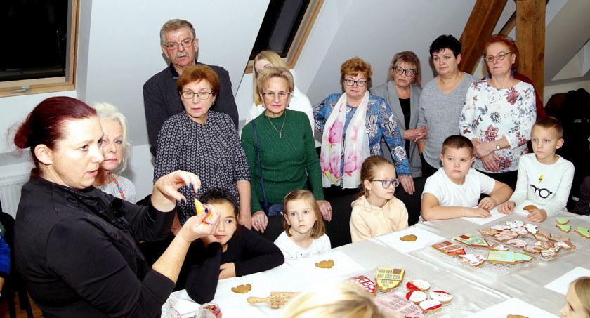 Kartuzy. W muzeum zgłębiano tajniki zdobienia pierników
