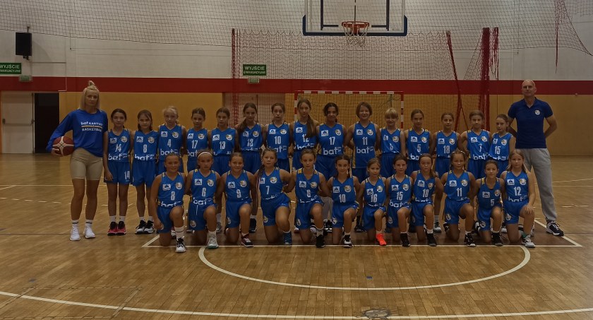 Zmagania ligowe młodziczek młodszych UKS Bat Kartuzy