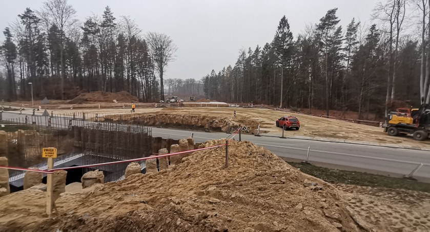 Uwaga kierowcy! Utrudnienia w ruchu na trasie Kartuzy-Grzybno!