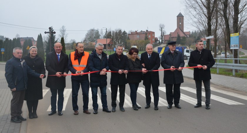 Sieć nowych dróg w Mściszewicach oficjalnie oddana do użytku
