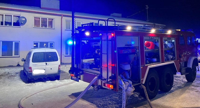 Kaplica. Pożar w budynku wielorodzinnym