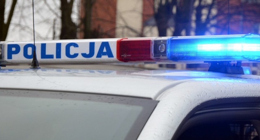 Żukowo. Pijany i bez uprawnień doprowadził do kolizji 