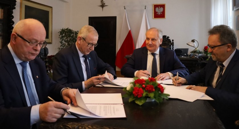 Te połączenia będą istniały nadal - powiat pozyskał środki na ich utrzymanie