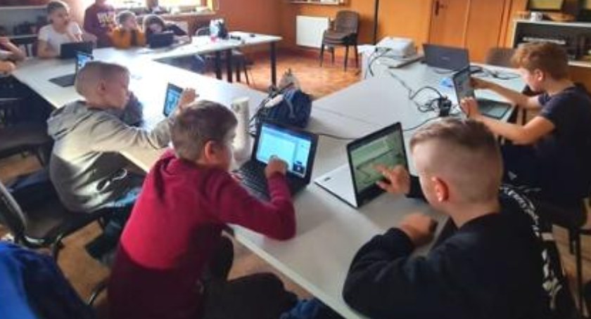 Ferie zimowe w Sierakowicach - program