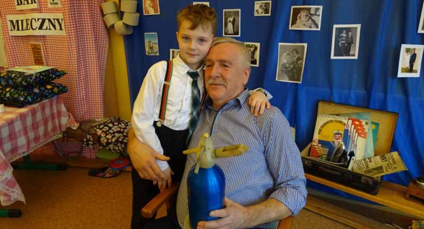 Przodkowo. Dzień Babci i Dziadka z lekcją historii i wspomnieniami  