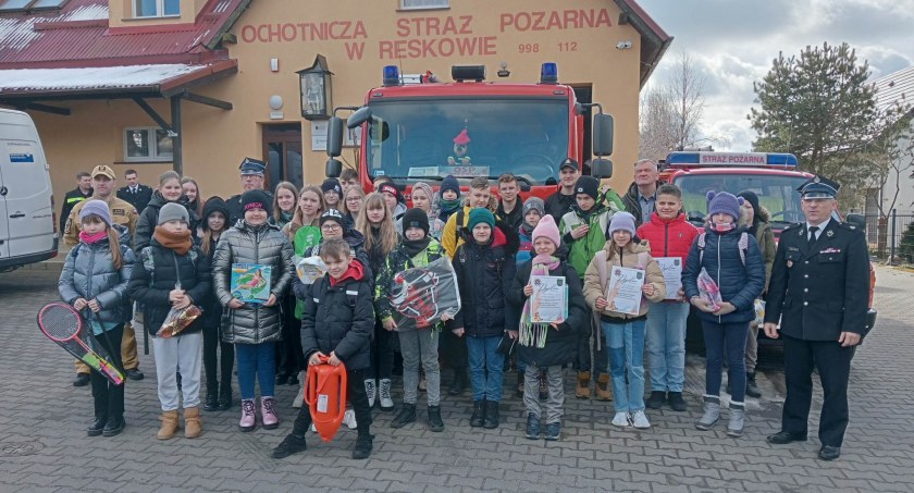  Młodzież z gminy Chmielno zmierzyła się z wiedzą pożarniczą