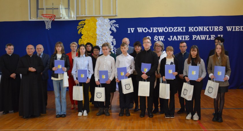 IV Wojewódzki Konkurs Wiedzy o św. Janie Pawle II w Gowidlinie