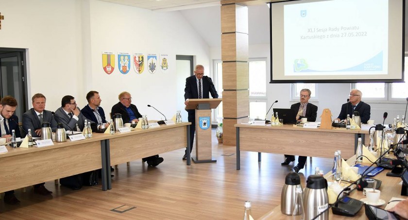 L sesja Rady Powiatu Kartuskiego - program