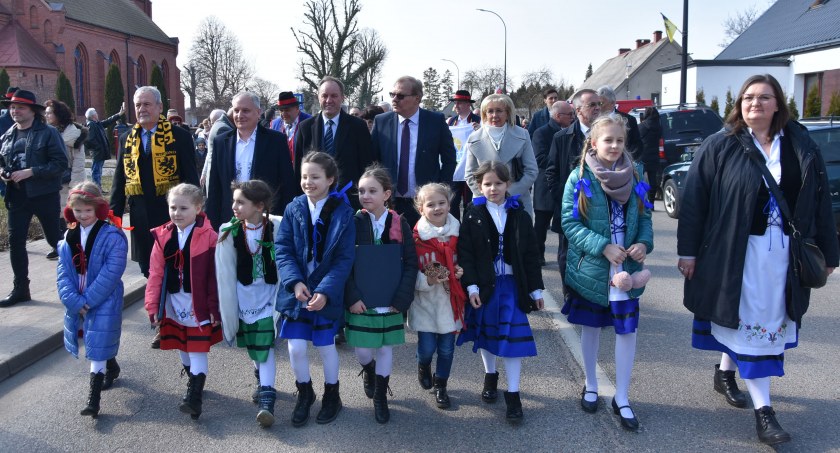 Dzień Jedności Kaszubów w Gniewinie - tłumy przybyły na wielkie święto regionu