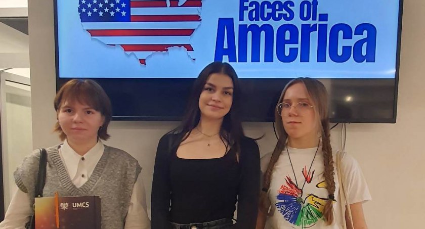 Uczennice ZSP Sierakowice w Faces of America