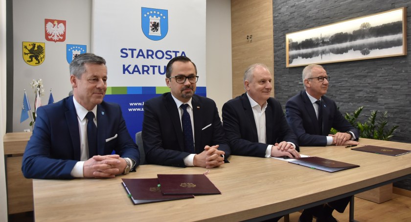 Powiat z kolejnym dofinansowaniem. Na te inwestycje czekali mieszkańcy