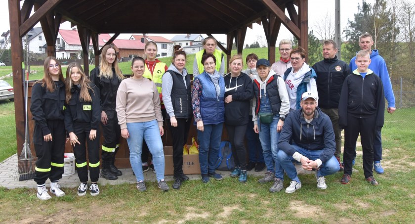 Wspólnie uprzątnęli Brodnicę Górną i jezioro Brodno Wielkie