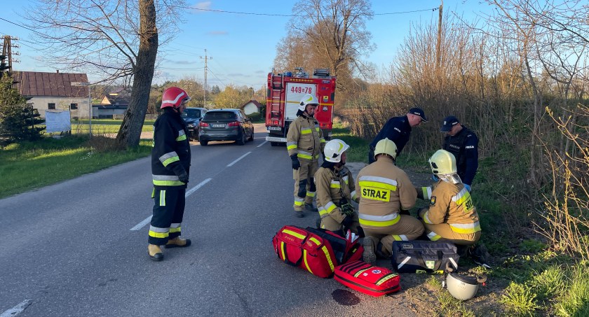 Węsiory. Wypadek z udziałem motocyklisty - 75-latek w szpitalu