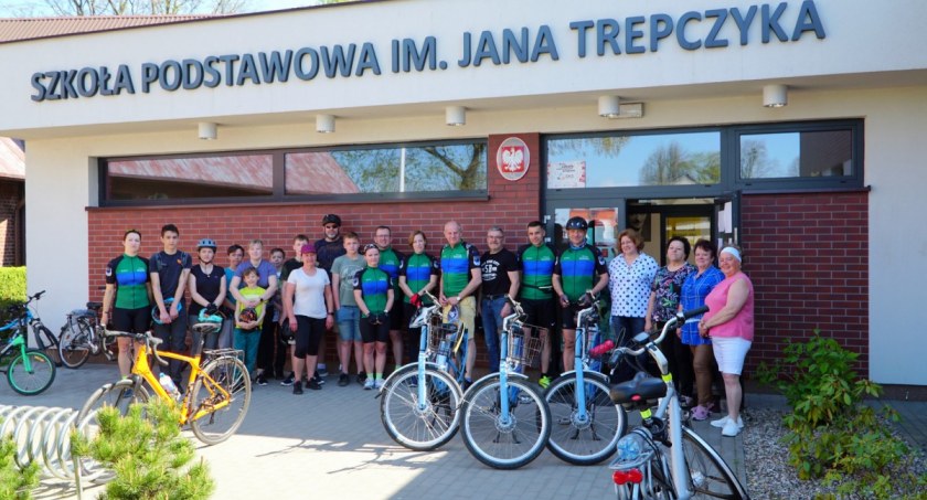 Żukowo. Burmistrz i urzędnicy wsiedli na rower i testowali ścieżki rowerowe