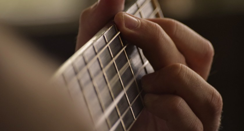 Kartuzy. Spotkanie przy gitarze z prof. Edmundem Wittbrodtem