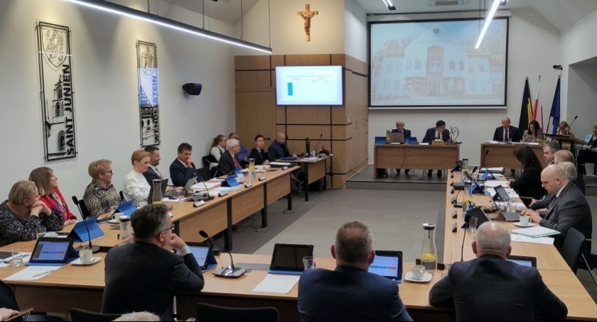 LX sesja Rady Miejskiej w Żukowie - program