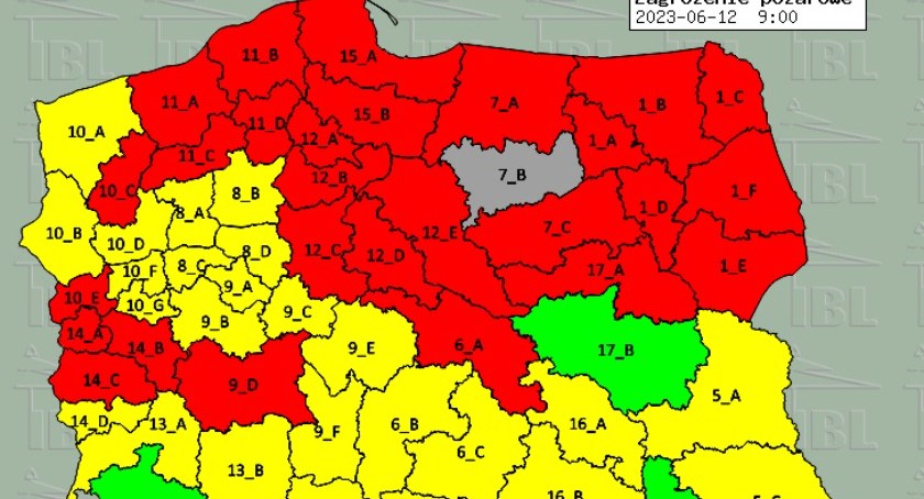Jest ekstremalnie sucho - w lasach obowiązuje najwyższy stopień zagrożenia pożarowego!