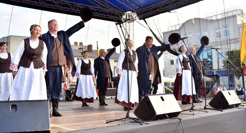 Muzyka Świata zabrzmiała na kartuskim Rynku