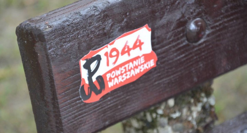 Syreny zawyją o 17 - oddaj hołd Powstańcom Warszawskim
