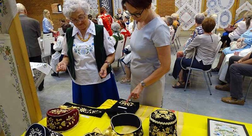Żukowo. Otwarcie pokonkursowej wystawy haftu kaszubskiego