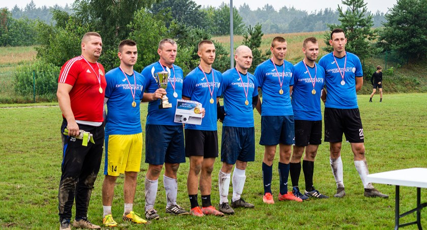 Rywalizowali o Puchar Sołectwa Bącka Huta