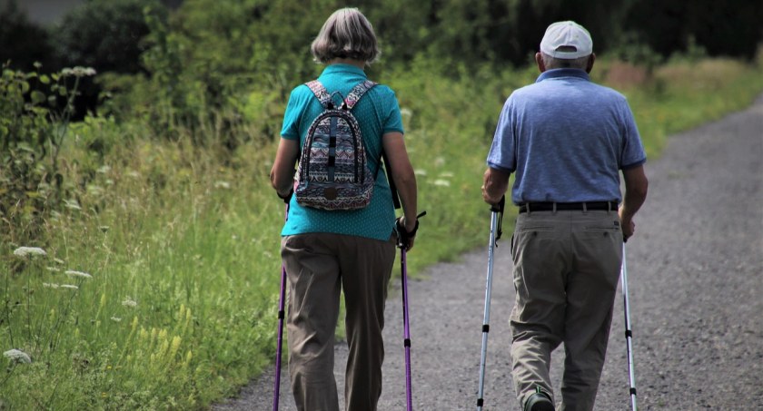 Sierakowice. Nordic walking dla seniorów