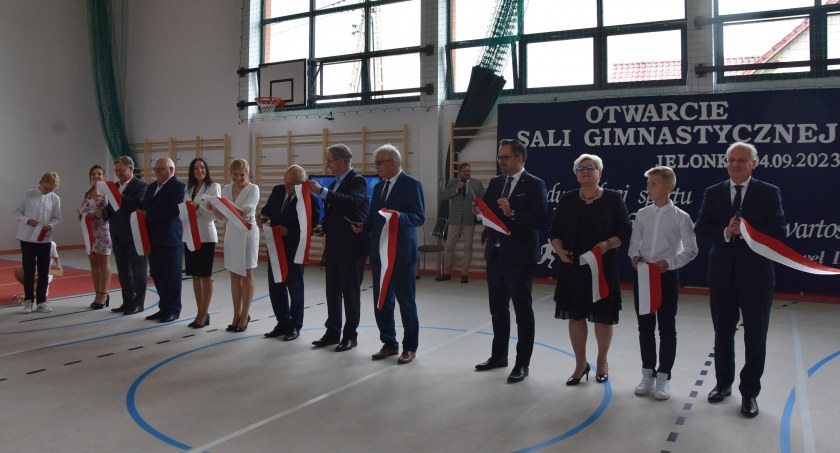 Nowa sala gimnastyczna w Jelonku na nowy rok szkolny