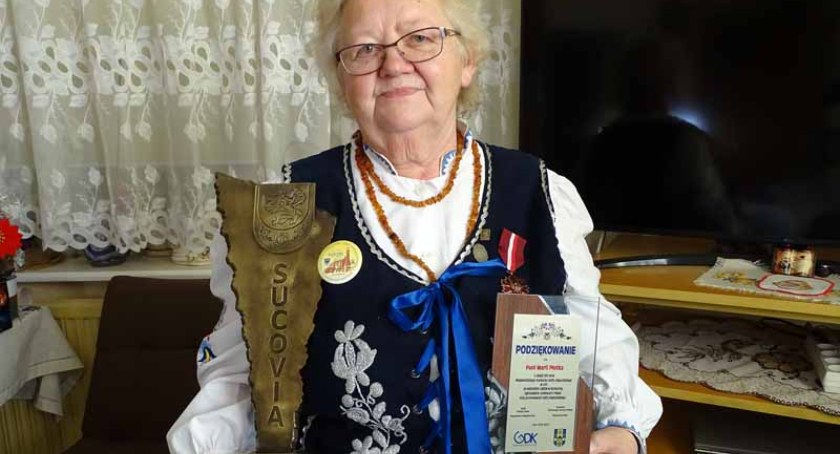 Żukowska hafciarka otrzymała medal Zasłużony Kulturze „Gloria Artis”. Maria Płotka: haftowanie to moja pasja