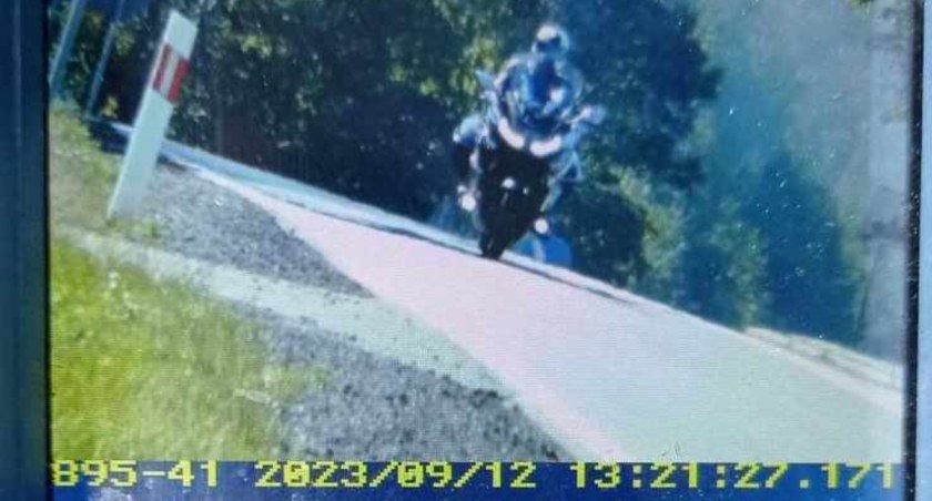 Pędził przez teren zabudowany - przekroczył prędkość o 70 km/h