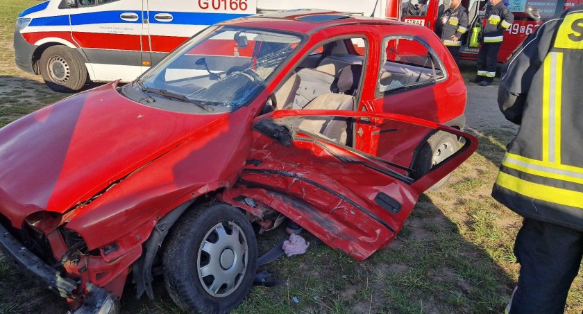 Kawle. Zderzenie boczne opla z volkswagenem 