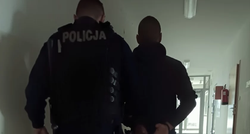 Kolejni poszukiwani w rękach policji