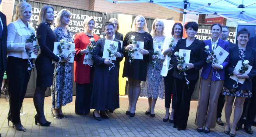 Gm. Kartuzy. Nagrody i podziękowania dla nauczycieli z okazji Dnia Edukacji Narodowej
