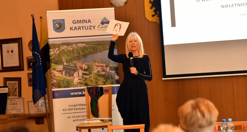 Sędzia Anna Maria Wesołowska w Kartuzach o skutecznych metodach resocjalizacji dzieci i młodzieży