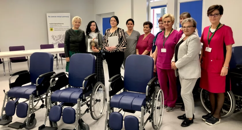 30 wózków dla szpitala w Dzierżążnie od Fundacji Przyjaźń bez Granic