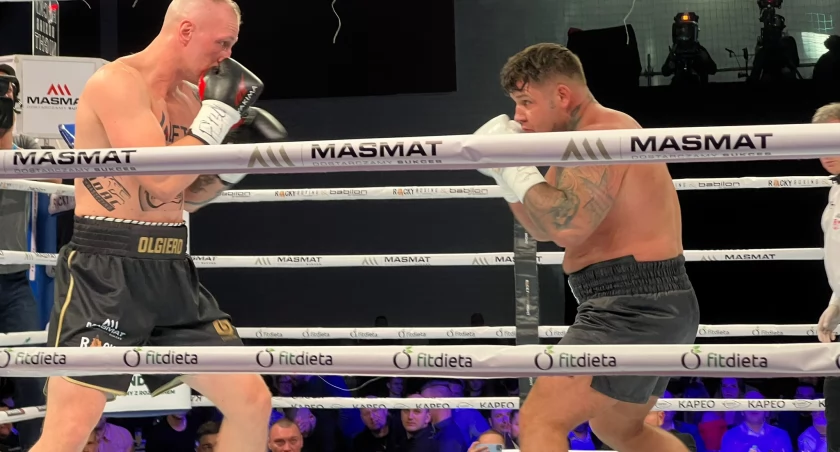Pięściarska gala w Kościerzynie. W walce wieczoru Nikodem Jeżewski pokonał Jakuba Sosińskiego