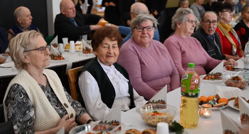 Chmielno. Seniorzy spotkali się na dorocznym balu