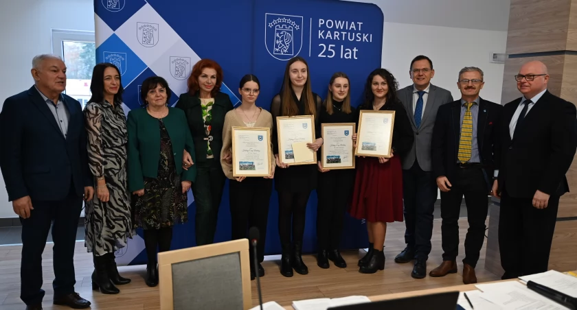 Halina Ewa Buchacz nagrodziła młodych ambasadorów kaszubszczyzny