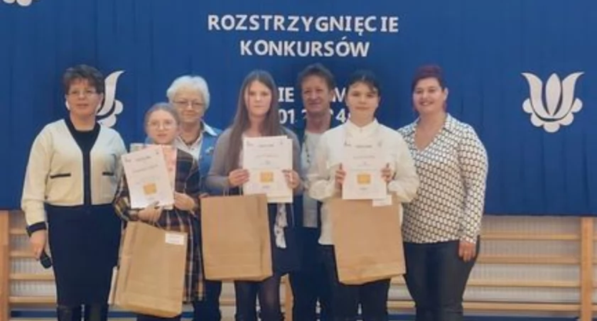 Pisali wiersze i malowali na szkle. Najlepsi z nagrodami