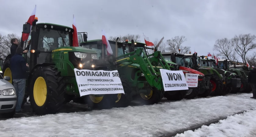 W Kartuzach odbył się strajk rolników, który na dwie godziny sparaliżował ruch uliczny